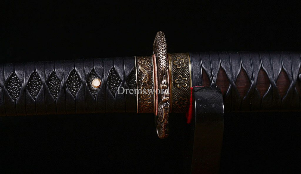 Battle Ready Tachi T10 Clay Tempered Japanese Samurai Katana Sword Real Hamon Shinogi Zukuri Full Tang  Sharp Brown.