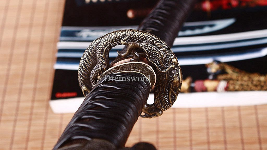 Battle Ready Tachi T10 Clay Tempered Japanese Samurai Katana Sword Real Hamon Shinogi Zukuri Full Tang  Sharp Brown.