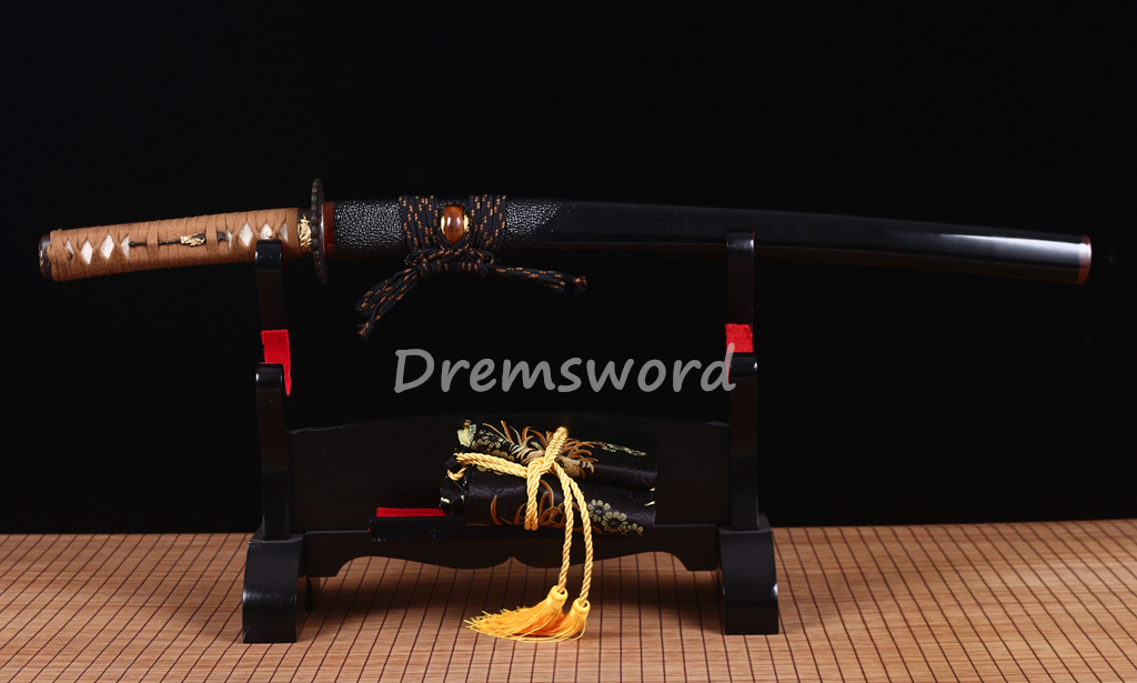 KOGARASU-MARU Folded Steel Clay Tempered Wakizashi Japanese