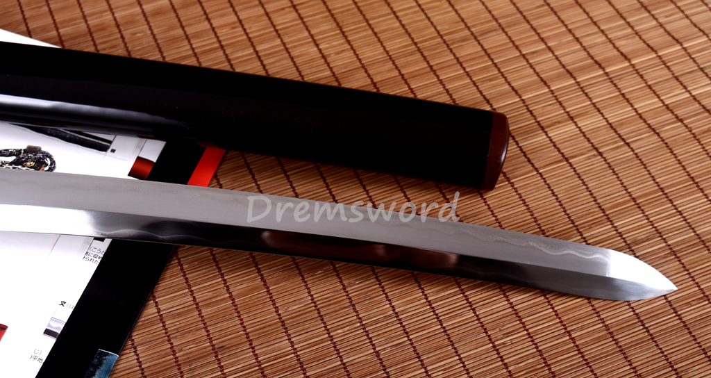 KOGARASU-MARU Folded Steel Clay Tempered Wakizashi Japanese Samurai Sword Sharp Sword Moroha Kissaki Shinogi-Zukuri Black And Orange