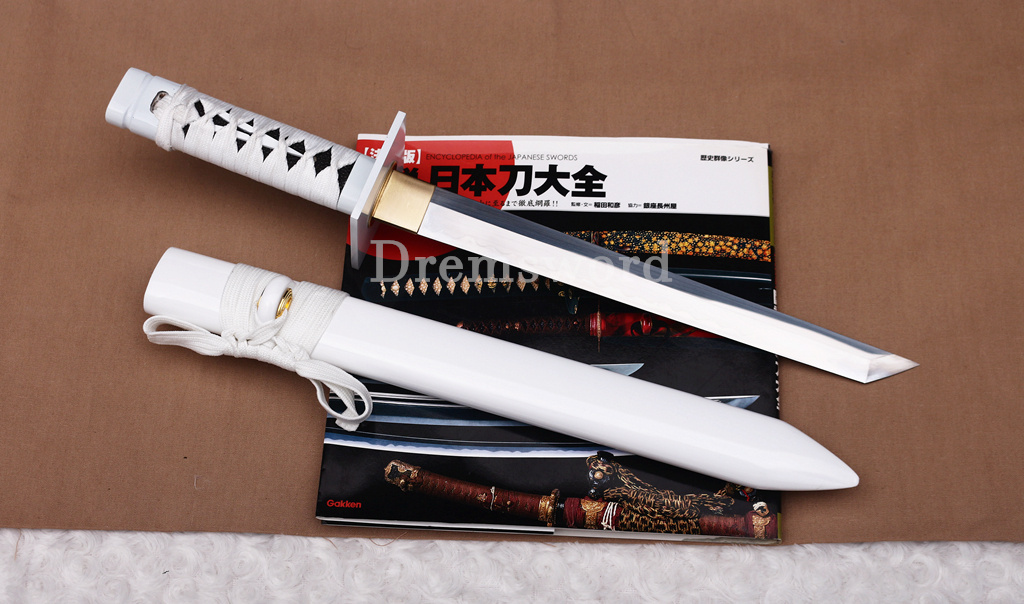 18.9 inch Handmade T10 Steel Clay Tempered black and white Ninjato Japanese Ninja Tanto Short Sword full tang battle ready sharp Real Hamon KAMASU-KISSAKI(straight）kiriha-ZUKURI