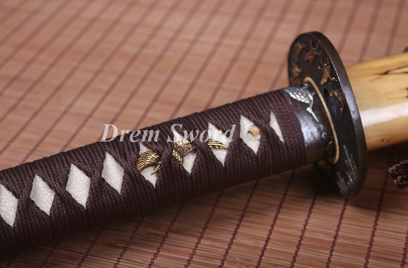 High quality Clay tempered T10 steel japanese samurai katana sword CHOJI hamon full tang battle ready sharp Shinogi-Zukuri brown
