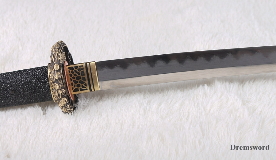 Top Quality Hand Forged Japanese Folded Steel Clay Tempered Blade Tachi sword Razor Sharp Shinogi-Zukuri Black