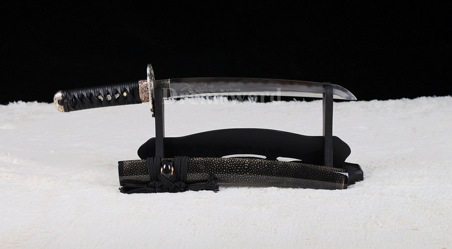 Hand forged clay tempered Folded Steel Hazuya Polish Japanese Samurai tanto Sword blossom engraved Razor Shinogi-Zukuri Black