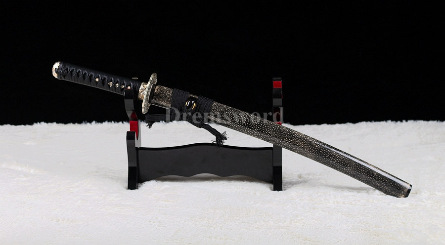 Hand forged clay tempered Folded Steel Hazuya Polish Japanese Samurai wakizashi Sword blossom engraved Razor Sharp SHINOGI-ZUKURI Black