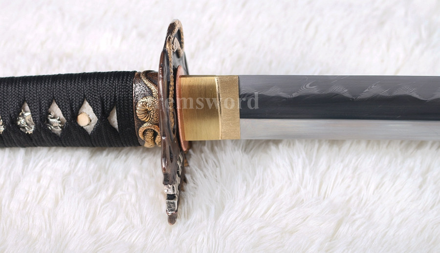 Hand forged Folded steel Clay tempered katana Hazuya Polish japanese samurai sword Feather-shaped pattern texture full tang Shinogi-Zukuri black