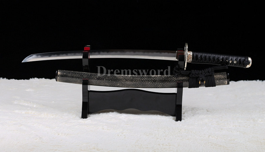Hand forged clay tempered Folded Steel Hazuya Polish Japanese Samurai wakizashi Sword blossom engraved Razor Sharp SHINOGI-ZUKURI Black