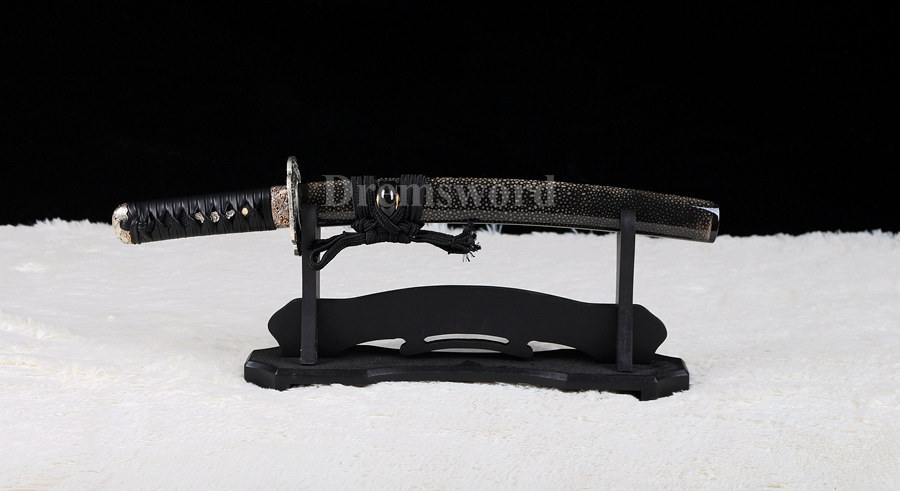 Hand forged clay tempered Folded Steel Hazuya Polish Japanese Samurai tanto Sword blossom engraved Razor Shinogi-Zukuri Black