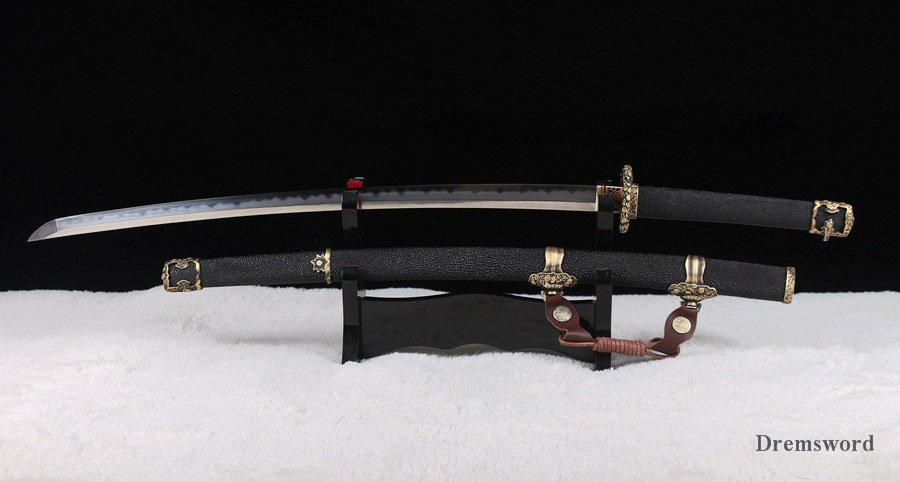 Top Quality Hand Forged Japanese Folded Steel Clay Tempered Blade Tachi sword Razor Sharp Shinogi-Zukuri Black