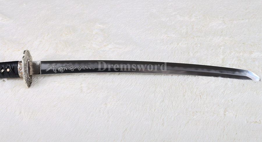 Hand forged clay tempered Folded Steel Hazuya Polish Japanese Samurai wakizashi Sword blossom engraved Razor Sharp SHINOGI-ZUKURI Black