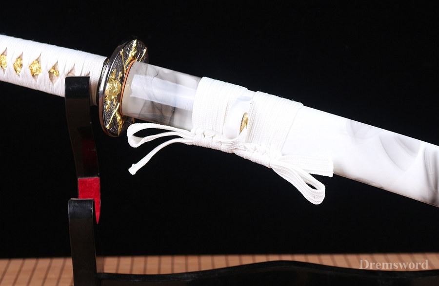 handmade Japanese wakizashi Samurai Sword Black Blade damascus Folded Steel Full Tang Sharp Shinogi-Zukuri White