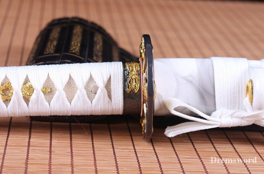 handmade Japanese tanto Samurai Sword Black Blade damascus Folded Steel Full Tang Sharp Shinogi-Zukuri White