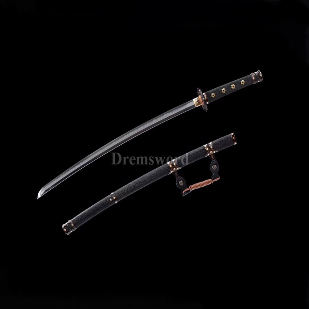 Japanese Tachi Battle Ready samurai Sword Folded Steel Clay Tempered Shinogi-Zukuri Blade Razor Sharp feather shaped texture black