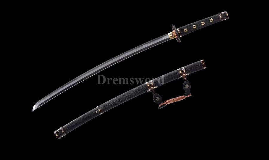 Japanese Tachi Battle Ready samurai Sword Folded Steel Clay Tempered Shinogi-Zukuri Blade Razor Sharp feather shaped texture black