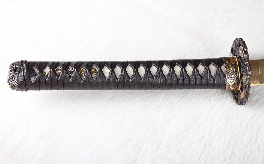 Fully handmade Clay Tempered Folded Steel katana Japanese samurai Sword full tang Unokubi-Zukuri battle ready Razor Sharp black