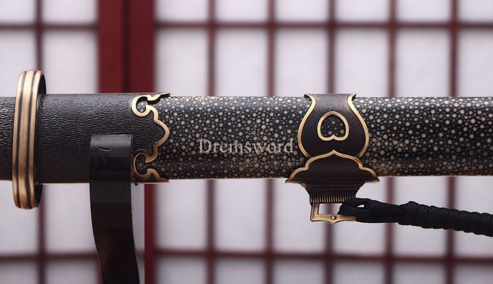 Handmade T10 Steel ClayTempered Tang Dao Traditional Chinese Functional Sword Kamasu Kissaki KIRIHA-ZUKURI battle ready sharp Black