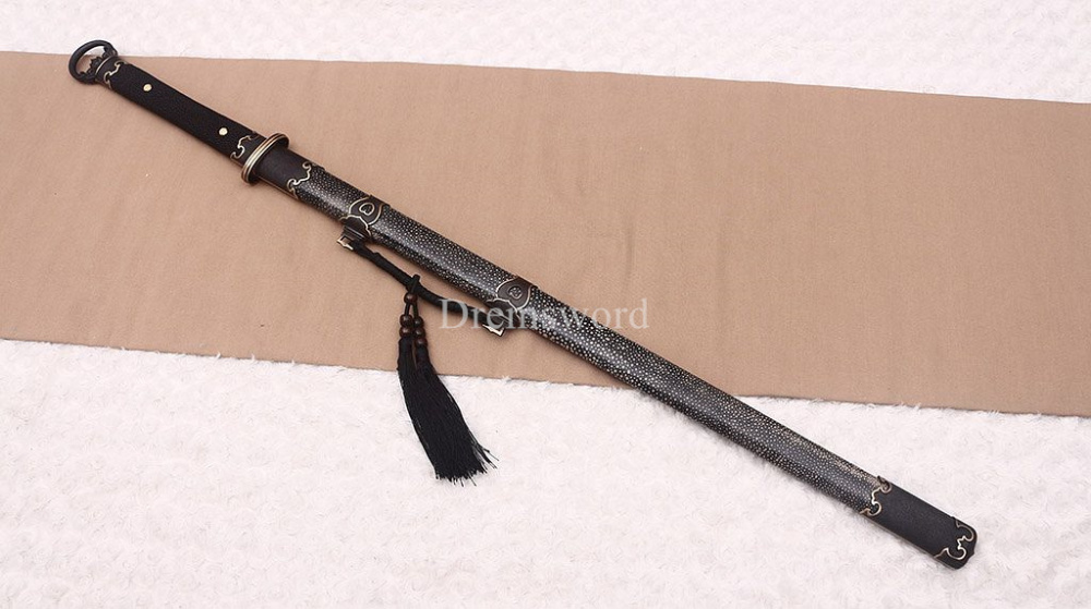 Handmade T10 Steel ClayTempered Tang Dao Traditional Chinese Functional Sword Kamasu Kissaki KIRIHA-ZUKURI battle ready sharp Black