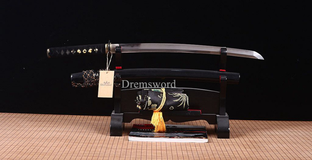 Folded Steel Clay Tempered Wakizashi Japanese Samurai Sharp Sword Battle Ready Shinogi-Zukuri Black
