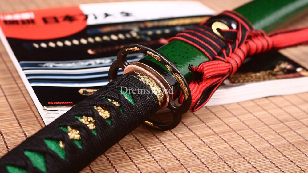 Folded Steel Clay Tempered Katana Japanese Samurai Real Sword Sharp Battle Ready Shinogi-Zukuri Green