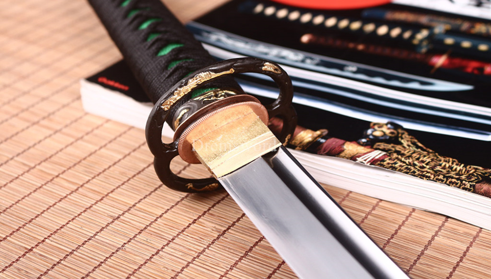 Folded Steel Clay Tempered Katana Japanese Samurai Real Sword Sharp Battle Ready Shinogi-Zukuri Green