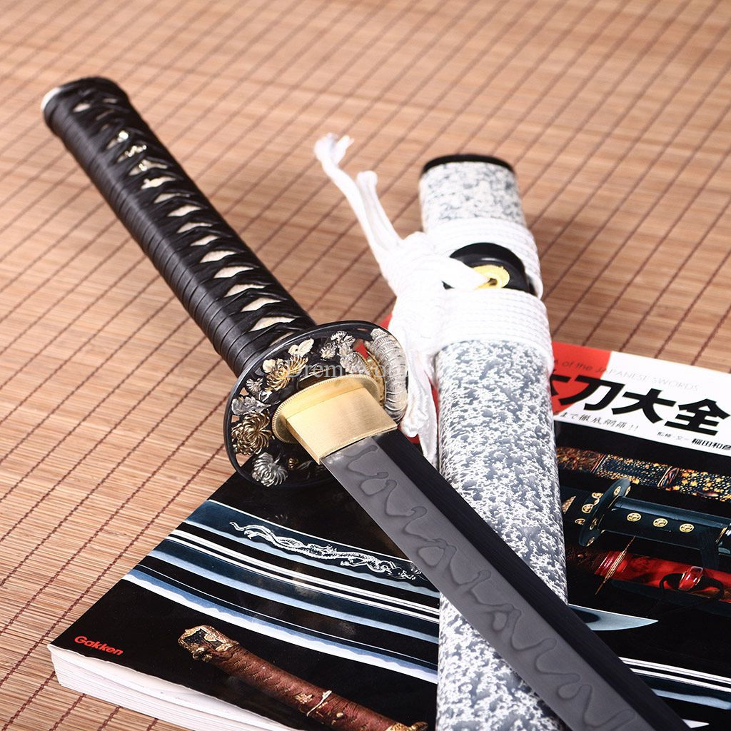 Hadori-polishing T10 Steel Clay tempered Japanese Samurai katana Sword Shinogi-Zukuri full tang battle ready sharp Real Hamon white.