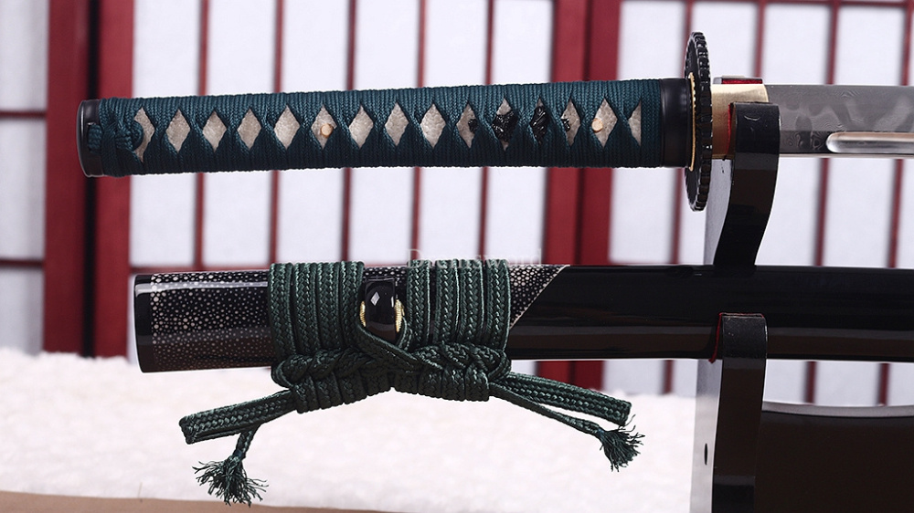 Folded Steel Clay Tempered Katana HITATSURA Japanese Samurai Sword Ox Horn Saya Shinogi-Zukuri Black