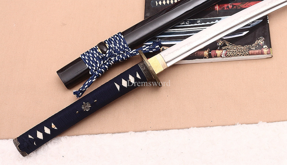 T10 Clay Tempered Choji Hamon Katana Japanese Samurai Sword Shell Ox Horn Saya Shinogi-Zukuri Battle Ready Sharp Black