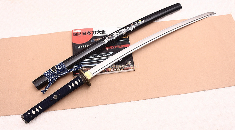 T10 Clay Tempered Choji Hamon Katana Japanese Samurai Sword Shell Ox Horn Saya Shinogi-Zukuri Battle Ready Sharp Black