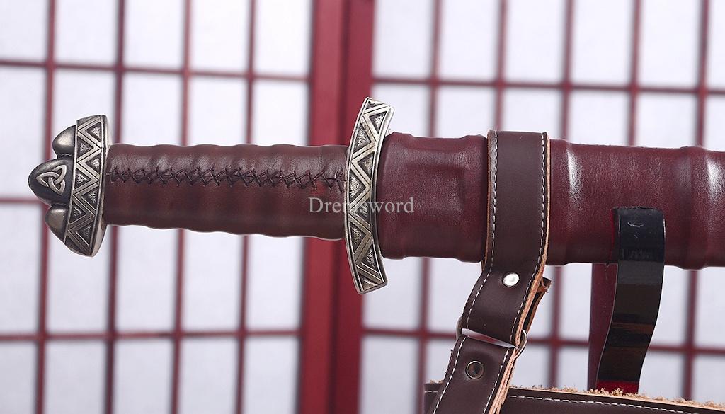 35 inches Damascus Folded Steel European Sword Battle Ready Brown Leather Sheath Double Edge Sword Stainless Steel Fittings