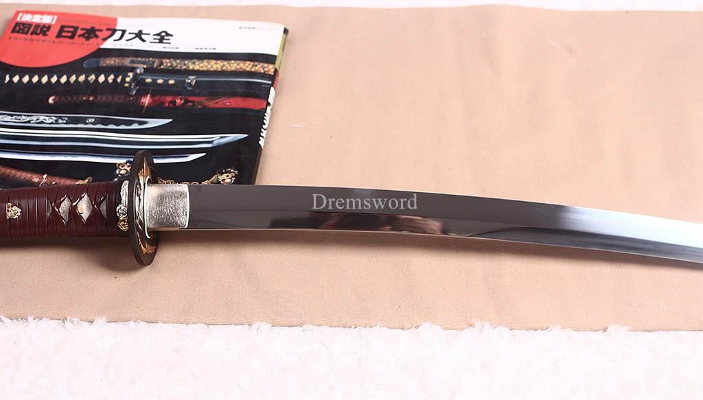 Handmade 9260 Spring Steel Wakizashi Japanese Samurai Functional Red Sword Full Tang Kogarasu-Maru Zukuri