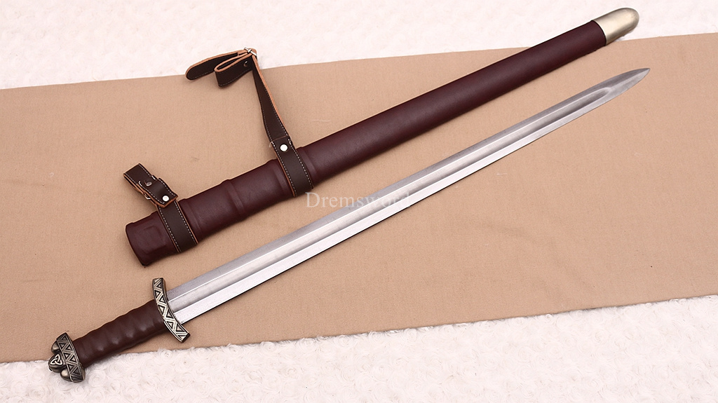 35 inches Damascus Folded Steel European Sword Battle Ready Brown Leather Sheath Double Edge Sword Stainless Steel Fittings