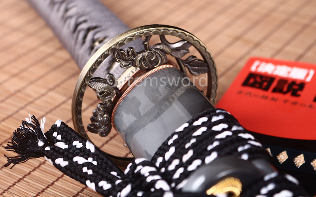 Handmade T10 Steel Clay Tempered Katana Japanese Samurai Sword Battle Ready SHINOGI-ZUKURI Full Tang Grey