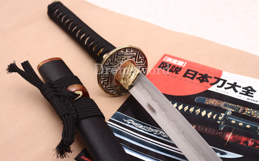 Hand Forged Tamahagane Clay Tempered Choji Hamon Katana Japanese Samurai Sword SHINOGI-ZUKURI Full Tang Ox Horn Black Saya