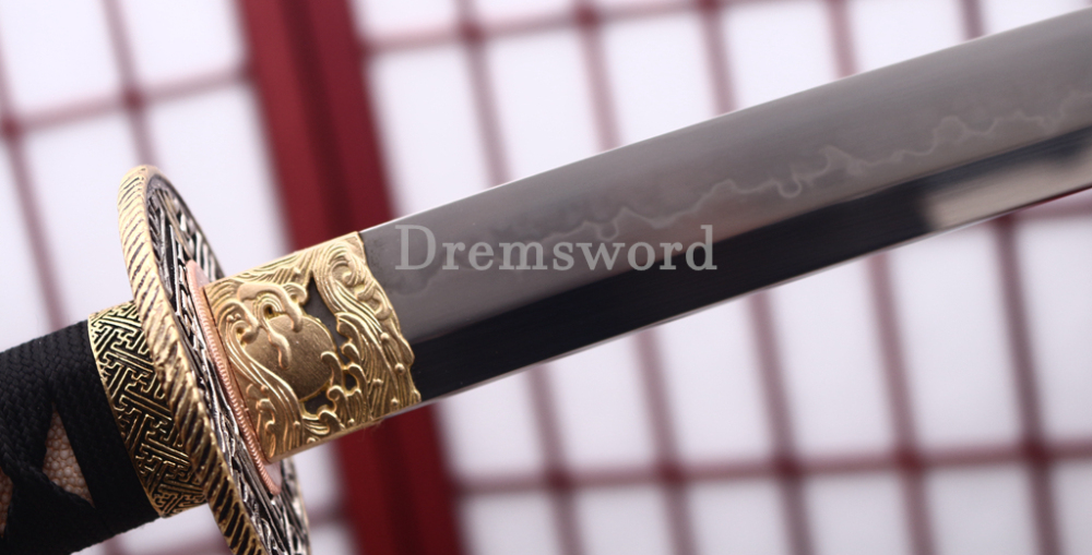 Hand Forged Tamahagane Clay Tempered Choji Hamon Katana Japanese Samurai Sword SHINOGI-ZUKURI Full Tang Ox Horn Black Saya
