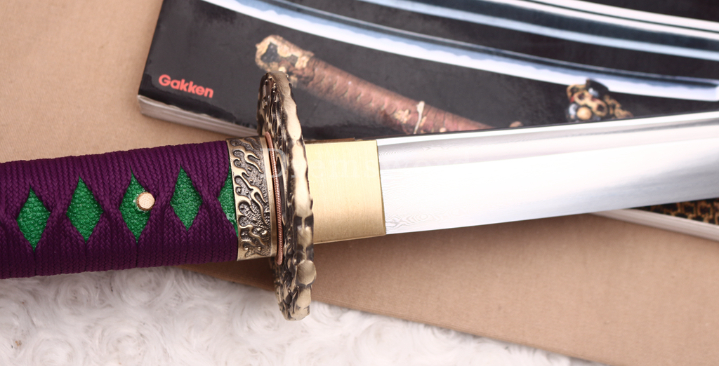 Handmade Damascus Folded Steel Katana Japanese Samurai Real Sword Battle Ready Shinogi Zukuri Purple and White
