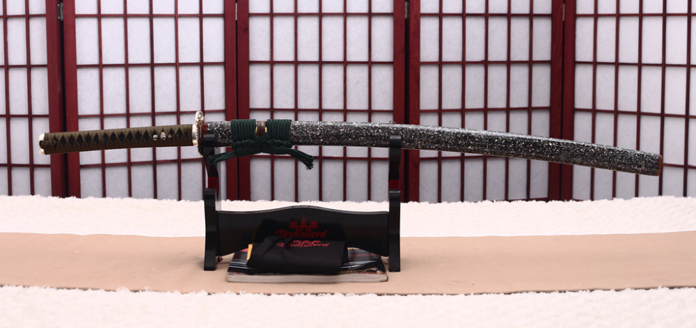 Hand Forged Tamahagane Clay Tempered Wavy Hamon Katana Japanese Samurai Sword SHINOGI-ZUKURI Full Tang Ox Horn Saya Brown