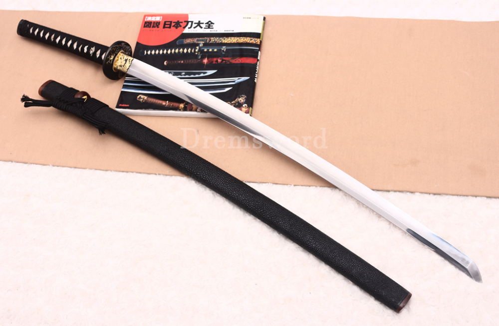 Folded Steel Clay Tempered Katana Abrasive Hamon Japanese Samurai Sword Full Rayskin Wrapped Saya Shinogi-Zukuri Black