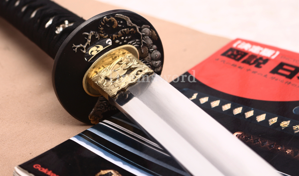 Folded Steel Clay Tempered Katana Abrasive Hamon Japanese Samurai Sword Full Rayskin Wrapped Saya Shinogi-Zukuri Black