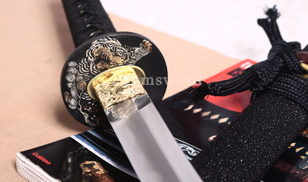Folded Steel Clay Tempered Katana Abrasive Hamon Japanese Samurai Sword Full Rayskin Wrapped Saya Shinogi-Zukuri Black