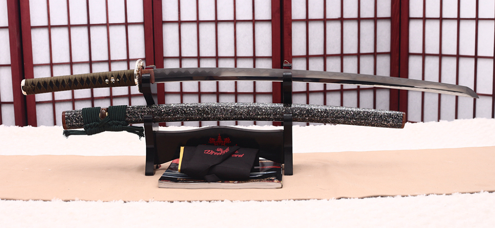 Hand Forged Tamahagane Clay Tempered Wavy Hamon Katana Japanese Samurai Sword SHINOGI-ZUKURI Full Tang Ox Horn Saya Brown