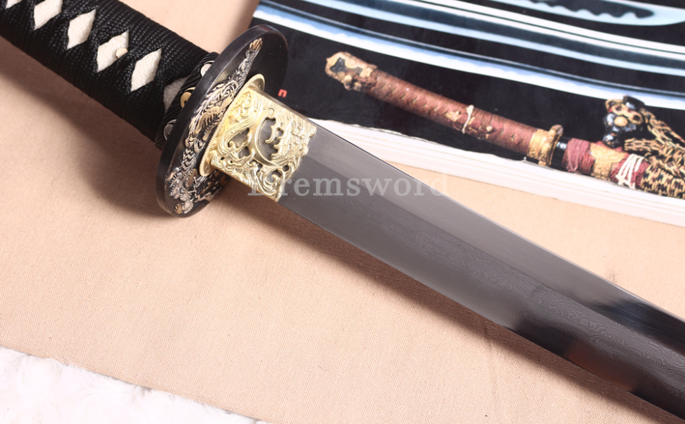 Folded Steel Clay Tempered Katana Abrasive Hamon Japanese Samurai Sword Full Rayskin Wrapped Saya Shinogi-Zukuri Black