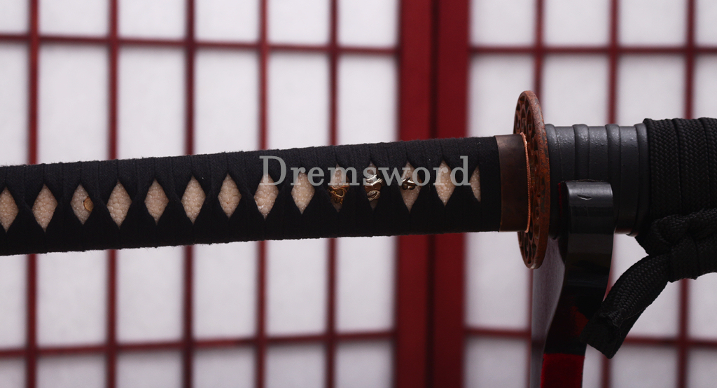 High Quality Tamahagane Katana Japanese Samurai Sword SHINOGI-ZUKURI Full Tang Ox Horn Black Rattan Saya Old treated Tsuba