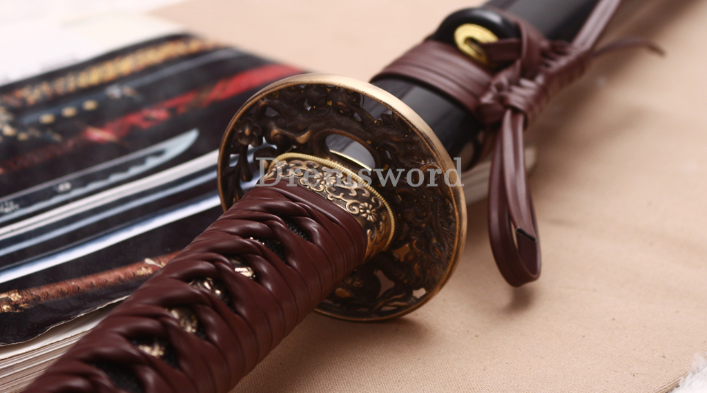 Honsanmai Clay Tempered Katana Japanese Samurai Sword Hand Polishing Hamon Carved Dragon Saya Shinogi-Zukuri Black