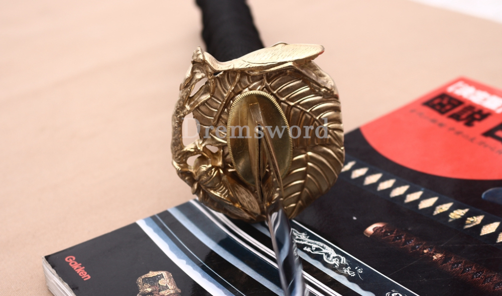 Kogarasumaru Kissaki 9260 Spring Steel Functional Katana Japanese Samurai Sword Battle Ready Full Tang Moroha Zukuri Black