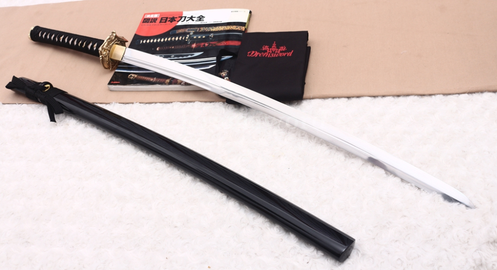 Kogarasumaru Kissaki 9260 Spring Steel Functional Katana Japanese Samurai Sword Battle Ready Full Tang Moroha Zukuri Black