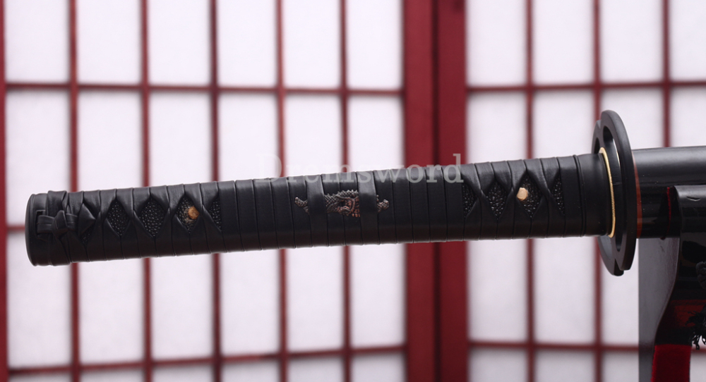 Handmade Damascus Folded Steel Katana Red Blade Japanese Samurai Sword Battle Ready Shinogi Zukuri Black