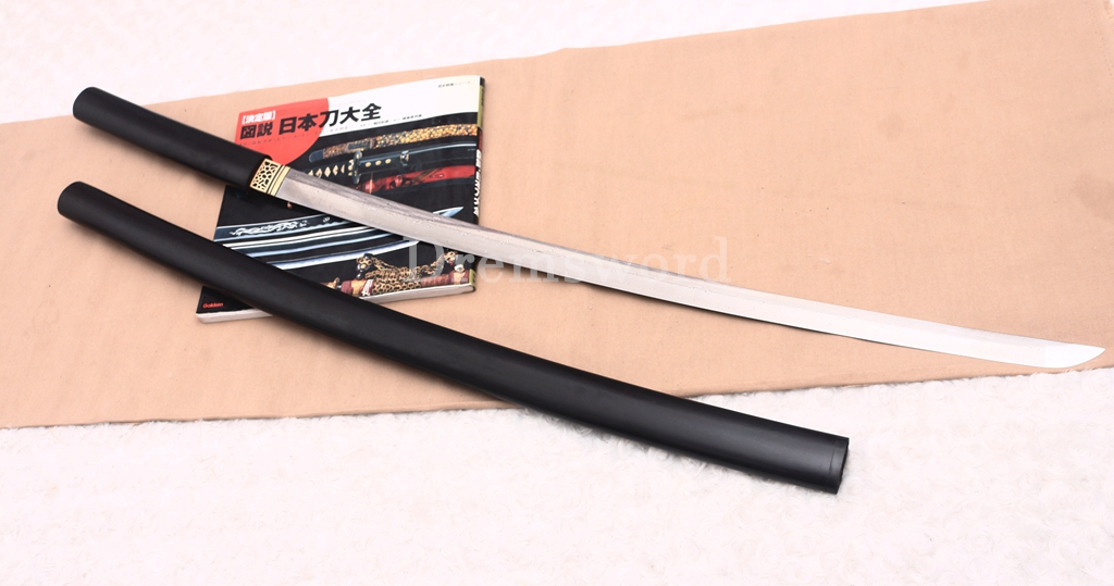 Twisted Pattern Damascus Folded Steel Black Wood Shirasaya Japanese Samurai Sword Battle Ready Shinogi Zukuri