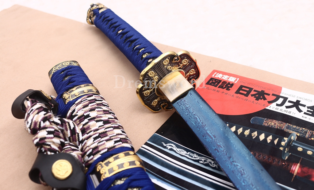 Damascus Folded Steel Tachi Blue Blade Japanese Samurai Katana Sword Battle Ready Shinogi Zukuri