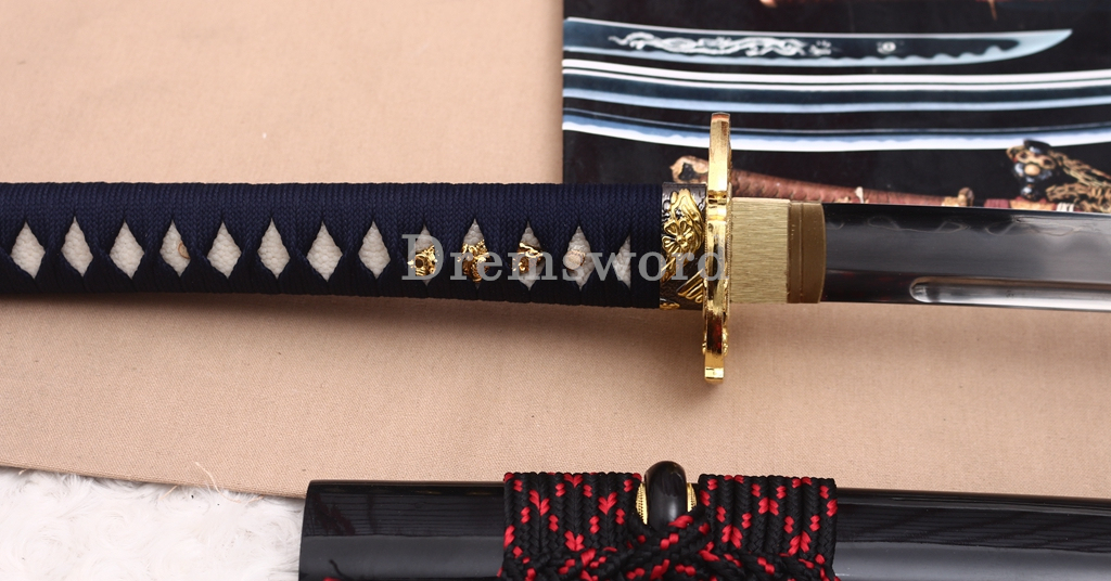 Hand Forge Sanmai Katana Japanese Samurai Sword for Battle Black Carved Dragon Saya Shinogi-Zukuri