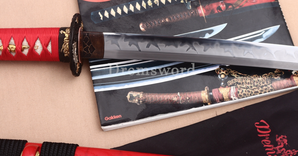 Handmade L6 Steel Clay Tempered Katana Japanese Samurai Sword Shinogi-Zukuri Sword Red